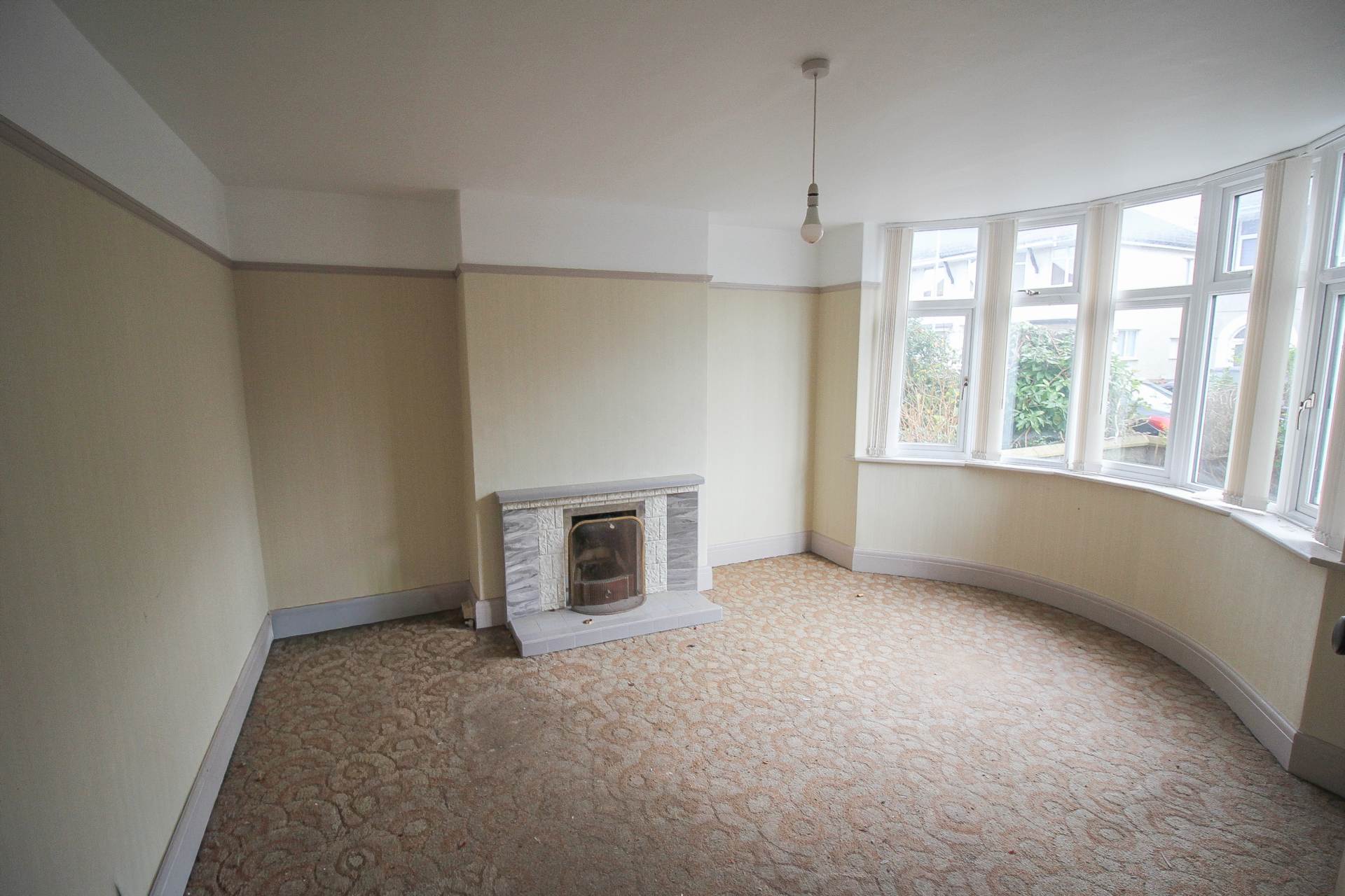 Priory Road**Updating Required**Good Size Garden**Two Reception Rooms**3 Bedrooms**, Image 2