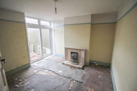 Priory Road**Updating Required**Good Size Garden**Two Reception Rooms**3 Bedrooms**, Image 3