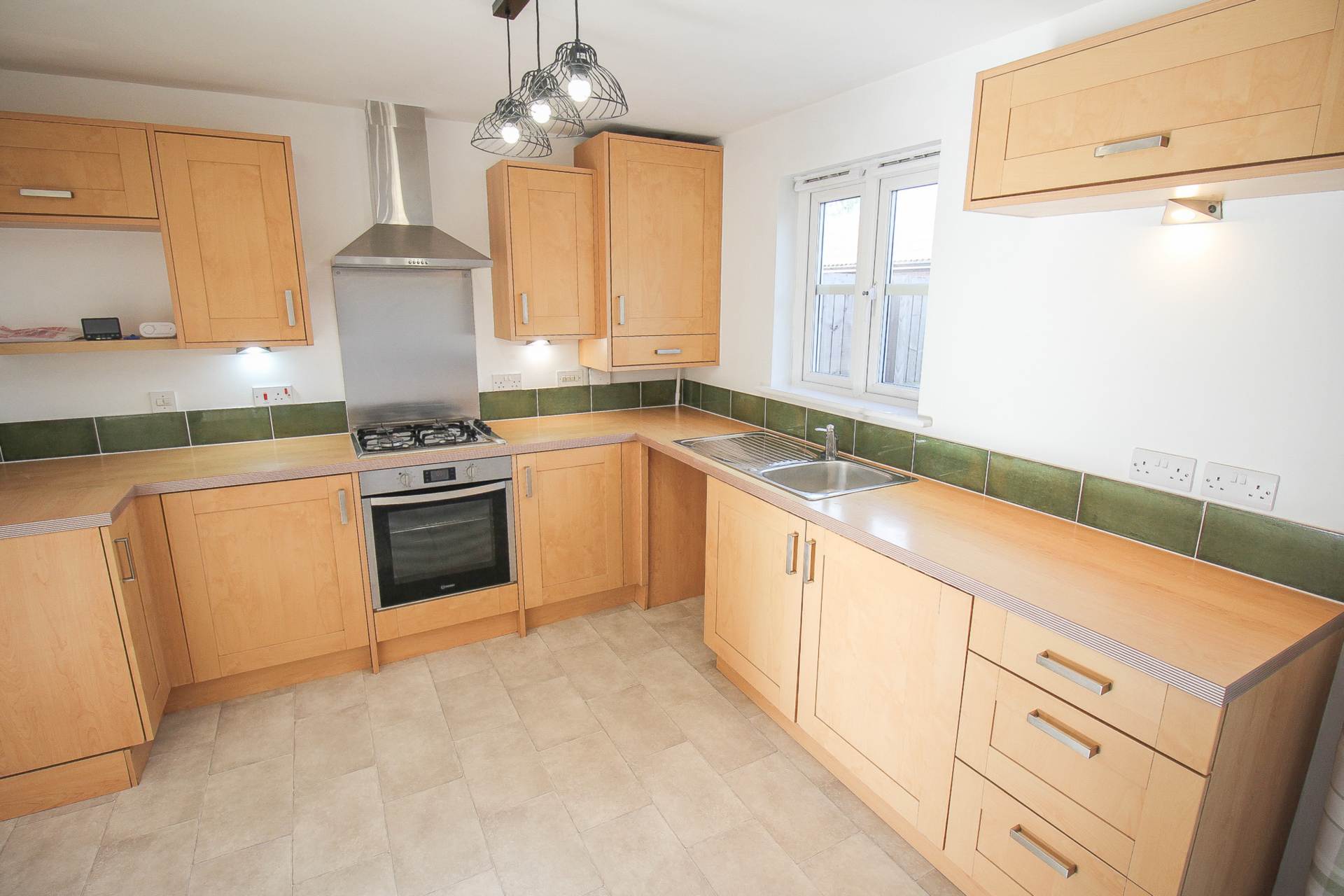 Worle Moor Road**Refurbished Throughout**Garage & Parking**Vacant**, Image 7