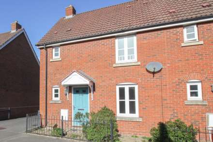 Worle Moor Road**Refurbished Throughout**Garage & Parking**Vacant**