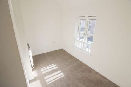 Worle Moor Road**Refurbished Throughout**Garage & Parking**Vacant**, Image 15