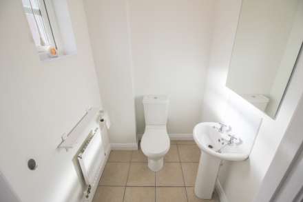 Worle Moor Road**Refurbished Throughout**Garage & Parking**Vacant**, Image 4