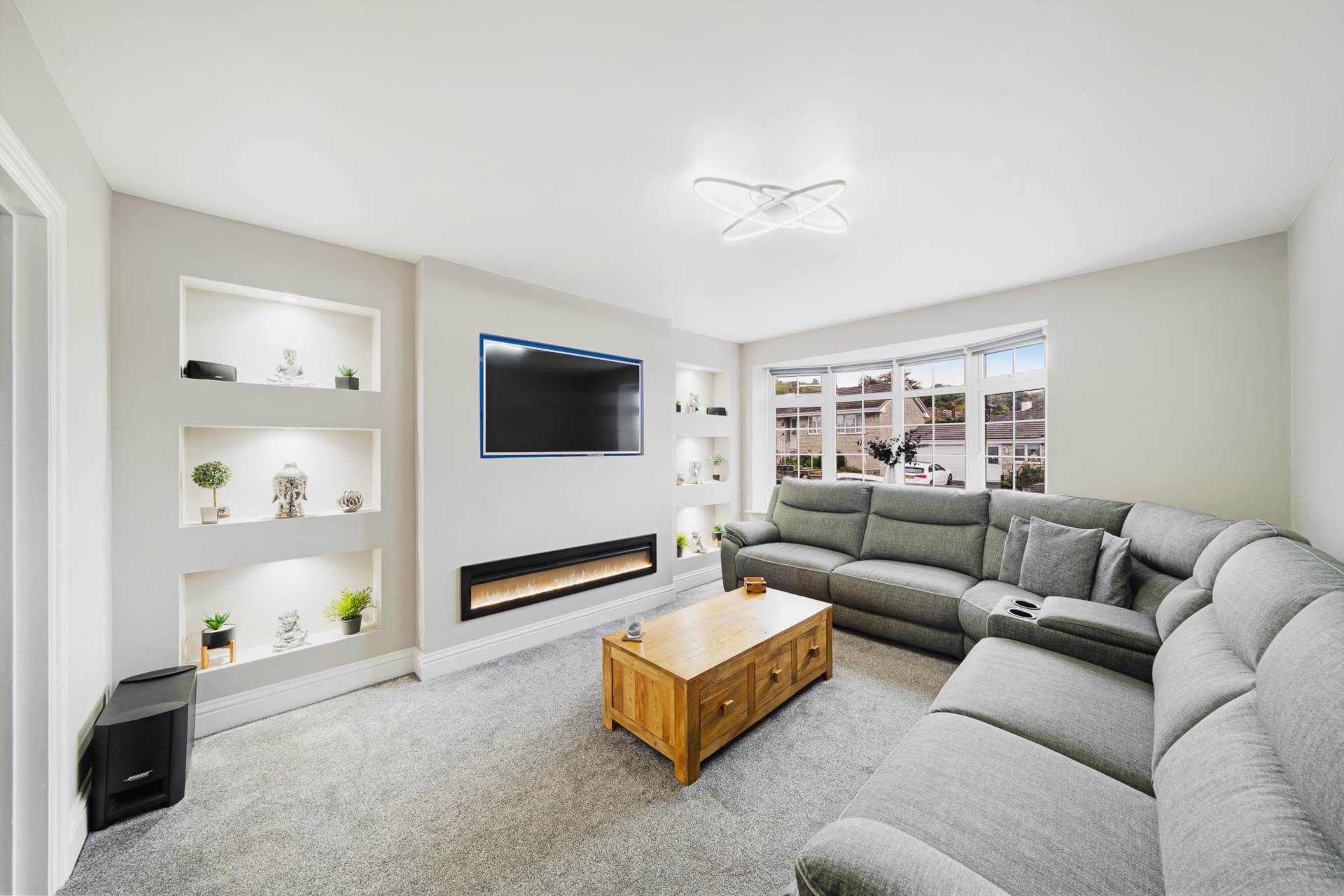 Balmoral Way, Worle Hillside - Stunningly Renovated Family Home, Image 5