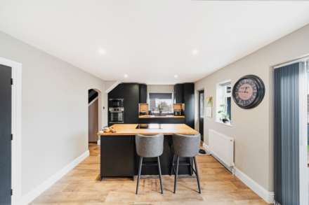 Balmoral Way, Worle Hillside - Stunningly Renovated Family Home, Image 8