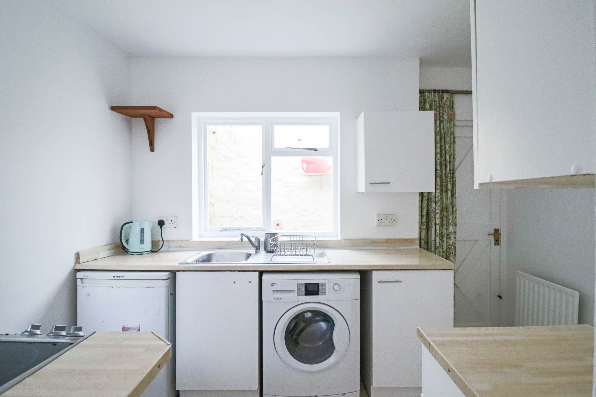 All Saints Road, Hillside - Superb Flat!, Image 9