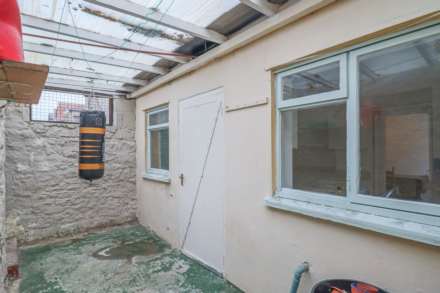 All Saints Road, Hillside - Superb Flat!, Image 12