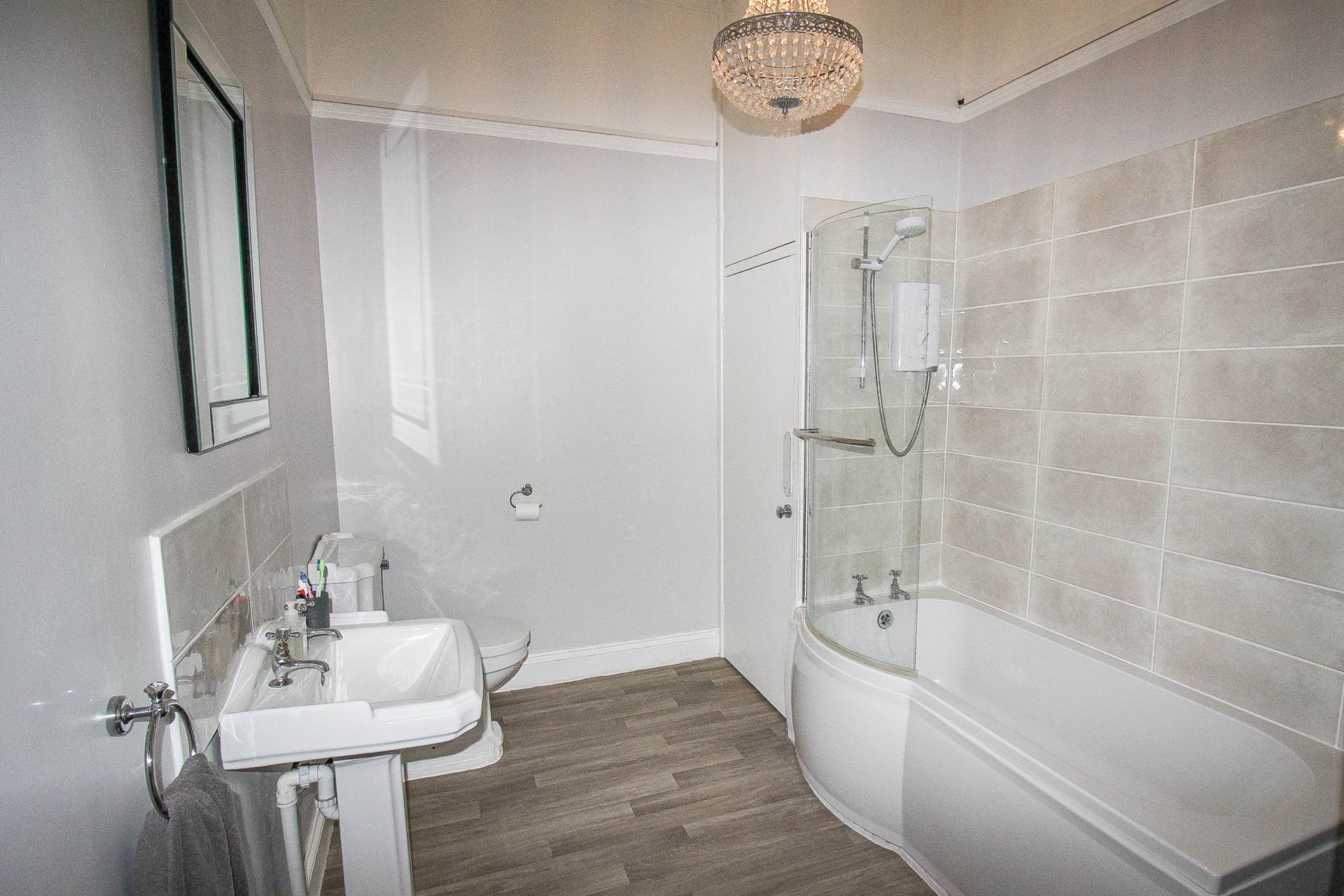 Hillside**Short Walk to Sea Front**Stunningly Presented**Full of Original Features**, Image 11