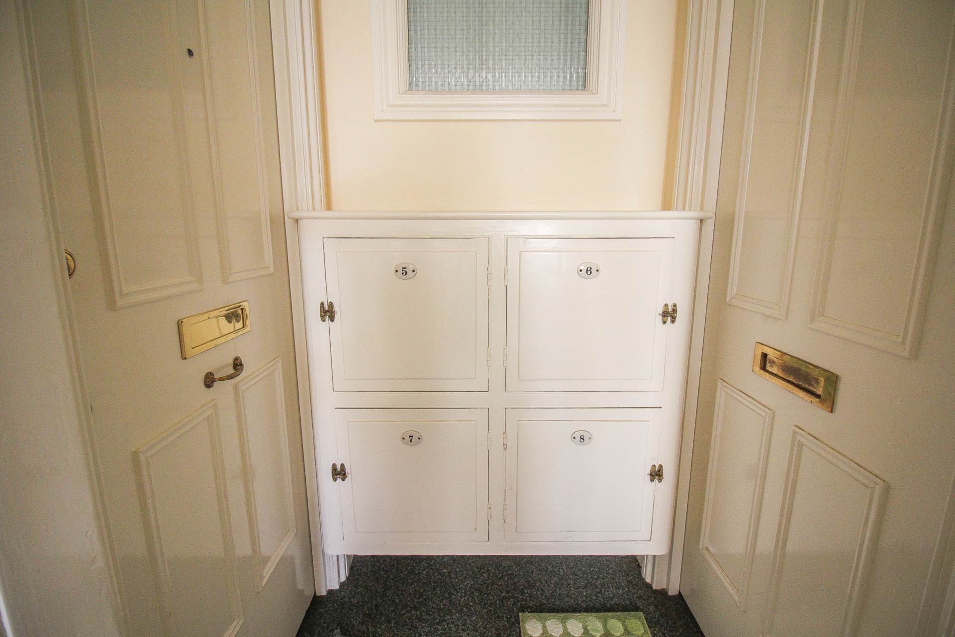 Hillside**Short Walk to Sea Front**Stunningly Presented**Full of Original Features**, Image 3