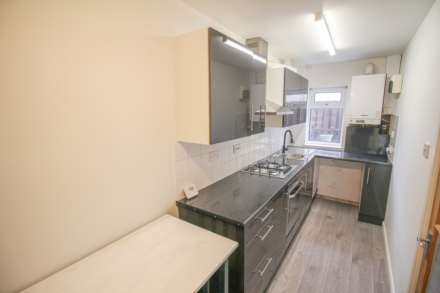 Beaconsfield Road**Two Bedroom House**Parking**Courtyard**Conservatory**Super Location**, Image 5