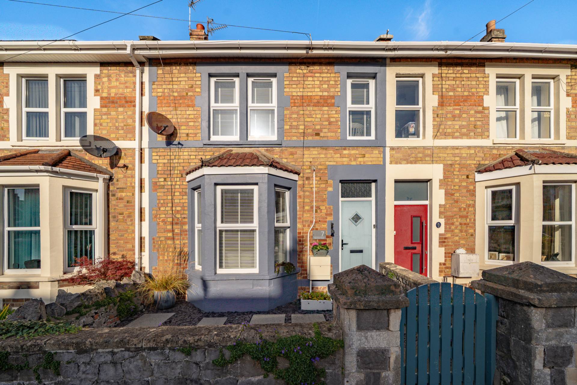 Newland Road**Beautifully Presented Throughout**100ft+ Garden**Three Bedrooms**, Image 1