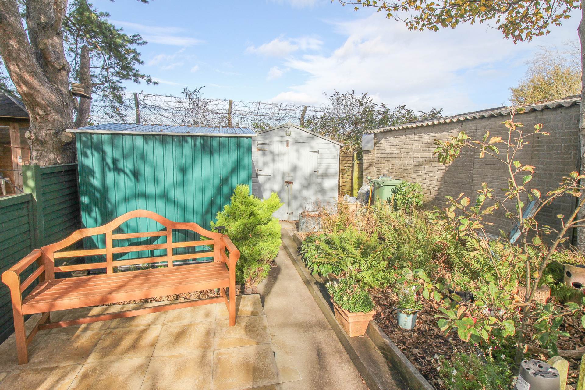Newland Road**Beautifully Presented Throughout**100ft+ Garden**Three Bedrooms**, Image 17