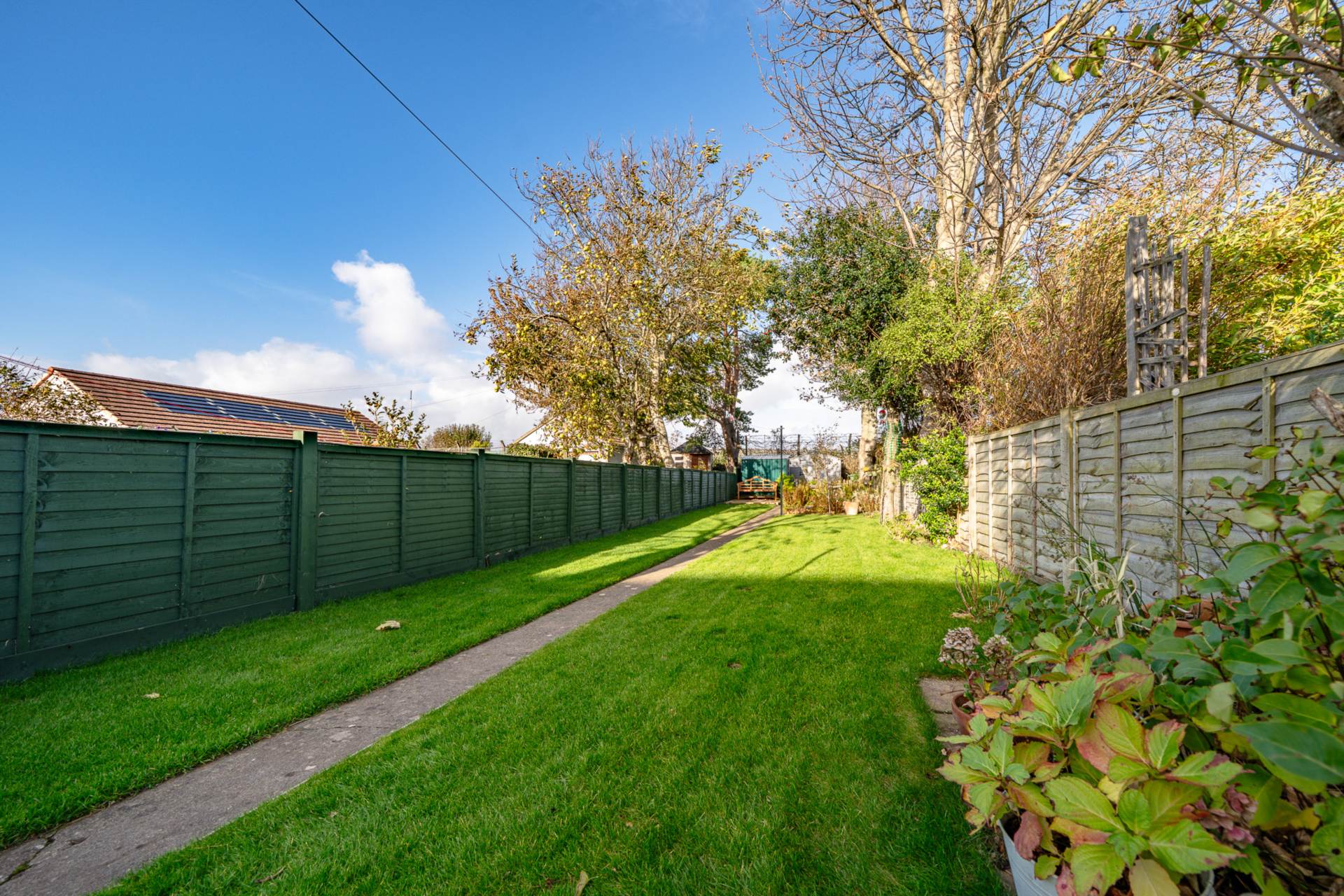 Newland Road**Beautifully Presented Throughout**100ft+ Garden**Three Bedrooms**, Image 2