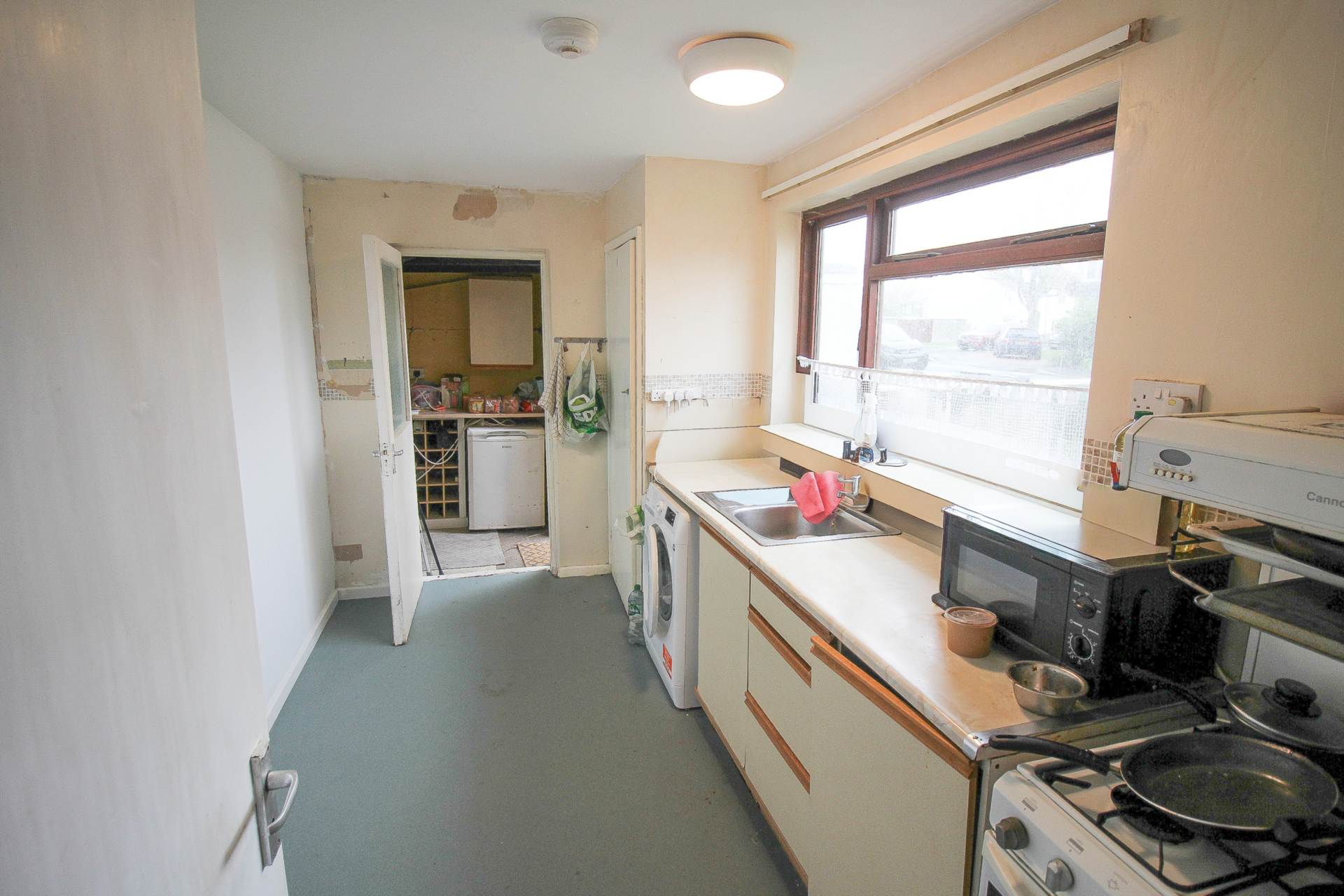 Weston super Mare**Updating Required**3 Bedrooms**, Image 3