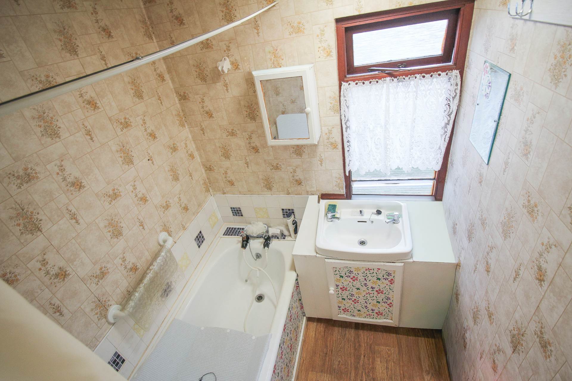 Weston super Mare**Updating Required**3 Bedrooms**, Image 9