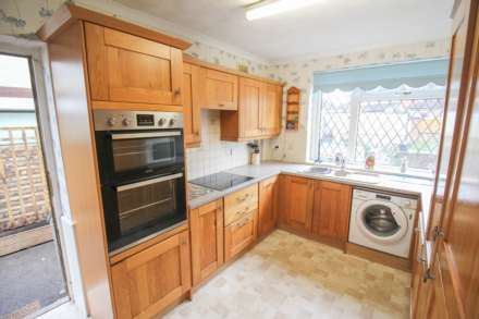 St George**Detached Bungalow**Two Double Bedrooms**South Facing Garden**, Image 5