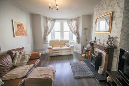 **Weston super Mare**Great Value for Money**Three Bedrooms**Good Size Garden**, Image 5