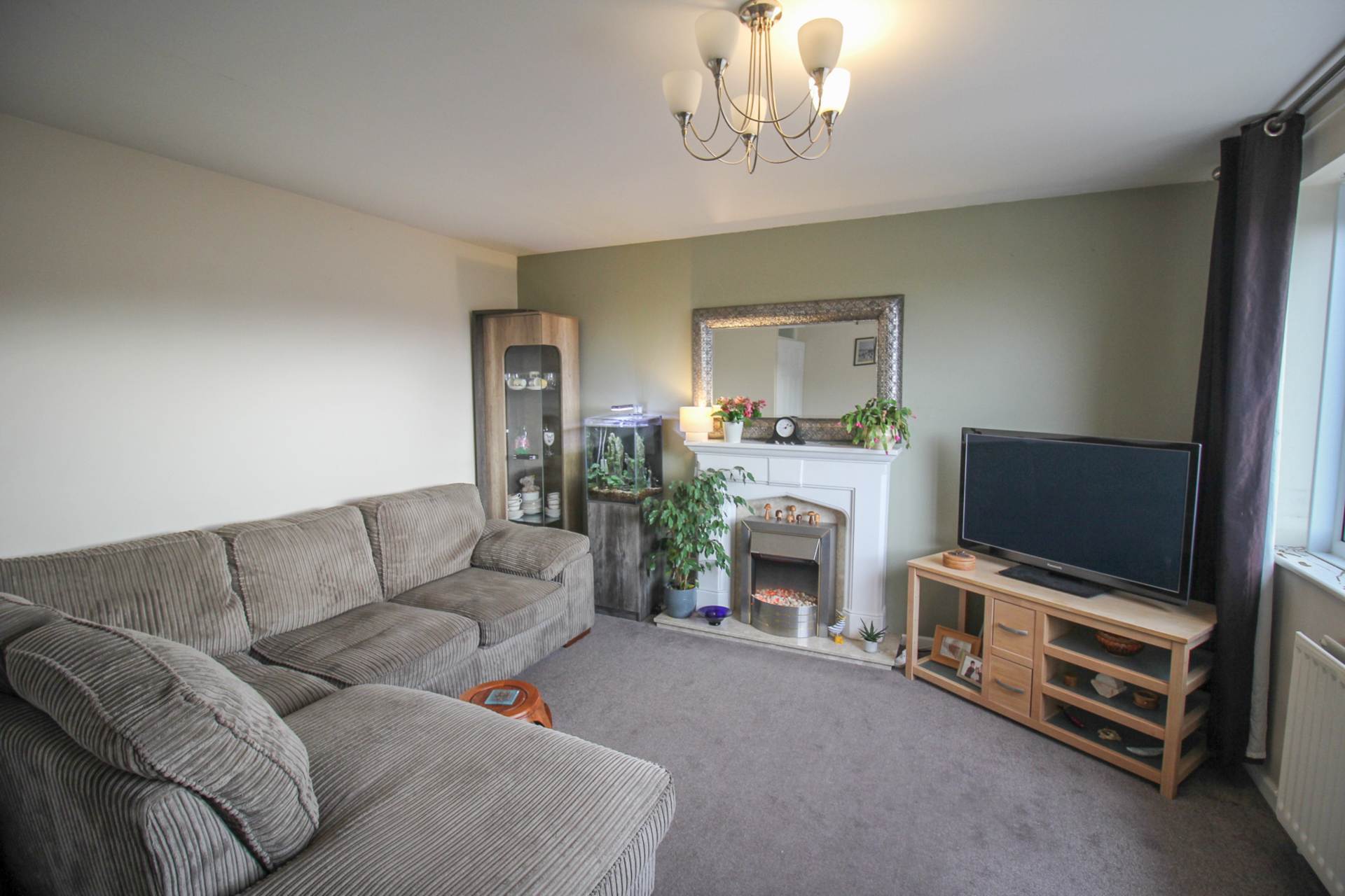 Hutton**Two Double Bedrooms**Garage & Parking**Private Garden**, Image 4