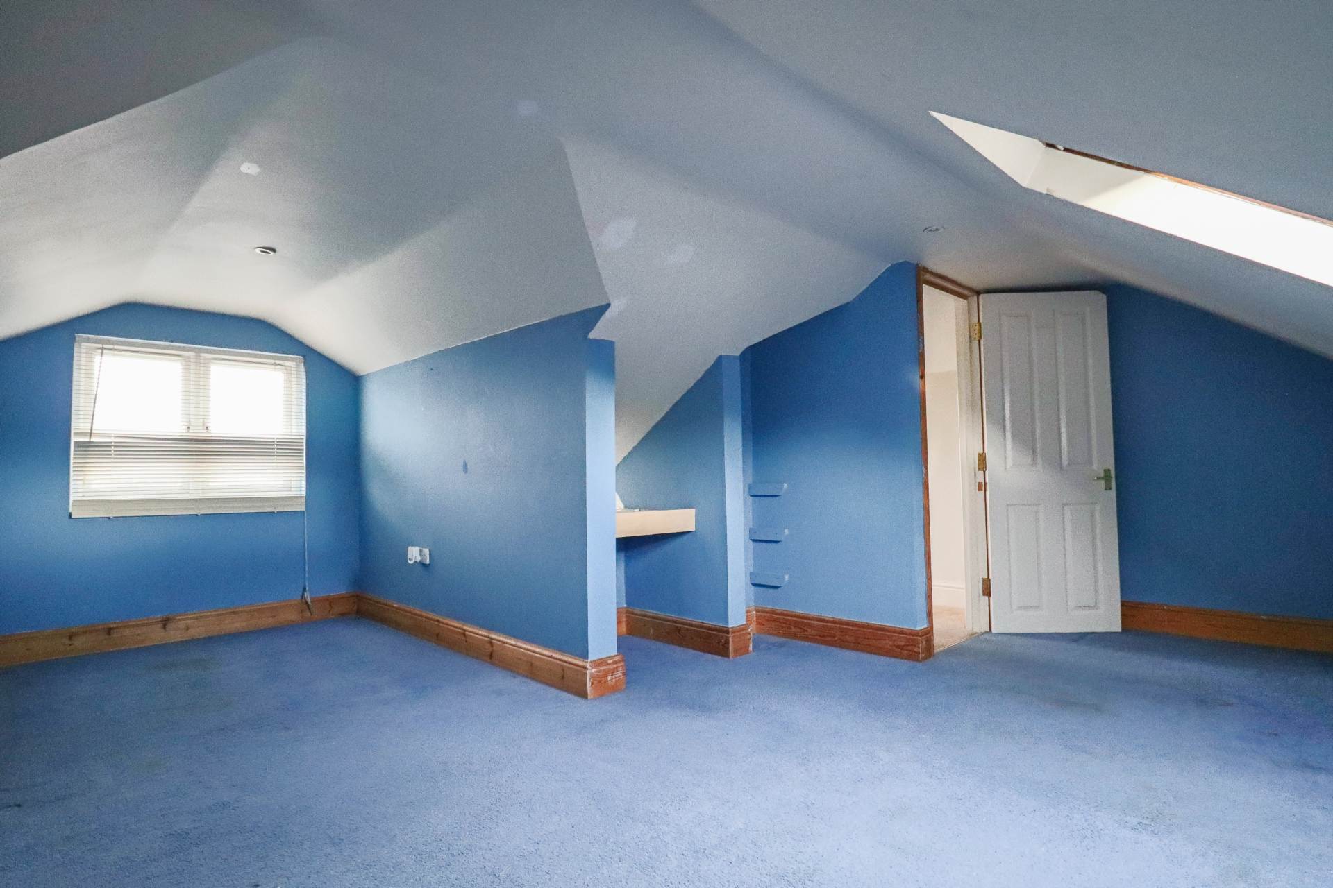 Rhyne Terrace, Uphill Village, Image 17