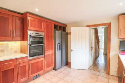 Rhyne Terrace, Uphill Village, Image 7