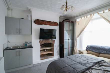 Alma Street, Weston-super-Mare, Image 3