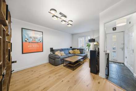 Rapide Way, Haywood Village - Exceptionally Updated Home, Image 2