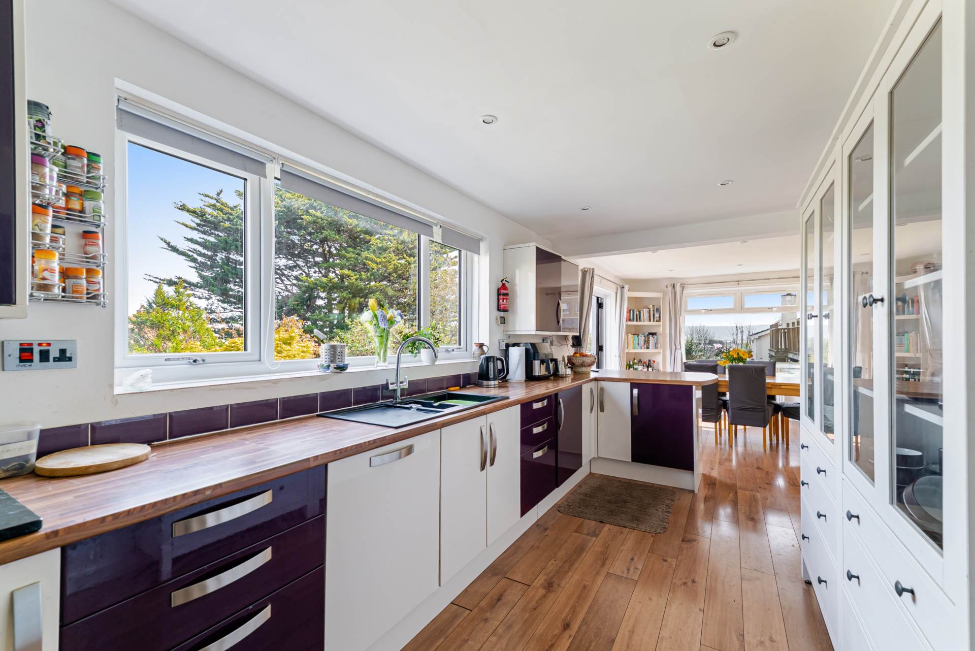 Manor Road**Light & Spacious Throughout**4 Bedrooms**Close to Town**, Image 17