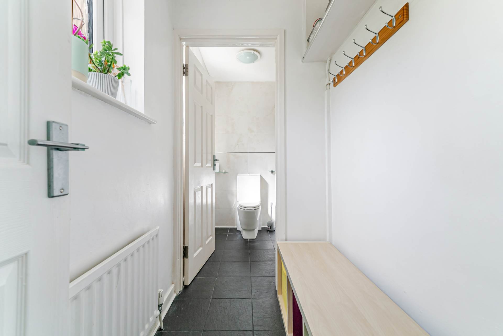 Manor Road**Light & Spacious Throughout**4 Bedrooms**Close to Town**, Image 8