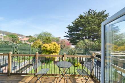 Manor Road**Light & Spacious Throughout**4 Bedrooms**Close to Town**, Image 13