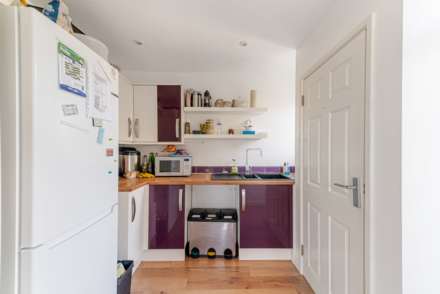 Manor Road**Light & Spacious Throughout**4 Bedrooms**Close to Town**, Image 18