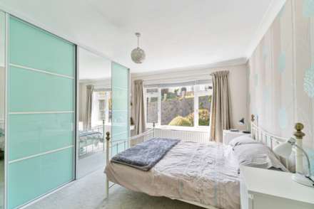 Manor Road**Light & Spacious Throughout**4 Bedrooms**Close to Town**, Image 21