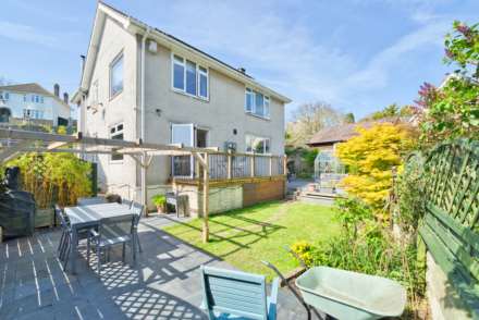 Manor Road**Light & Spacious Throughout**4 Bedrooms**Close to Town**, Image 28