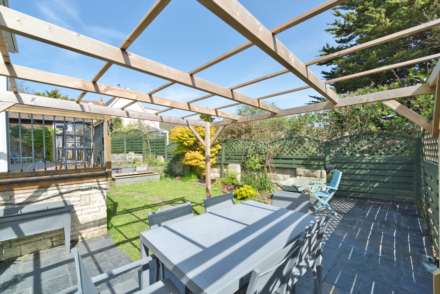 Manor Road**Light & Spacious Throughout**4 Bedrooms**Close to Town**, Image 29