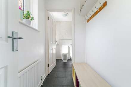 Manor Road**Light & Spacious Throughout**4 Bedrooms**Close to Town**, Image 8