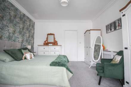 South Ward**4/5 Bedrooms**2/3 Reception Rooms**Substantial Family Home**Close to Beach & Amenities**, Image 14