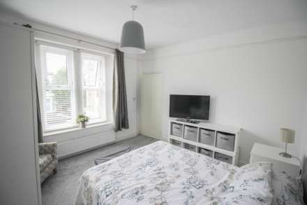 South Ward**4/5 Bedrooms**2/3 Reception Rooms**Substantial Family Home**Close to Beach & Amenities**, Image 16