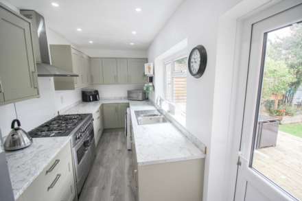 South Ward**4/5 Bedrooms**2/3 Reception Rooms**Substantial Family Home**Close to Beach & Amenities**, Image 7
