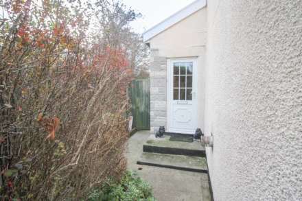 Simons Close, Worle, Image 15