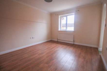 Yew Tree Drive, Weston-super-Mare, Image 5