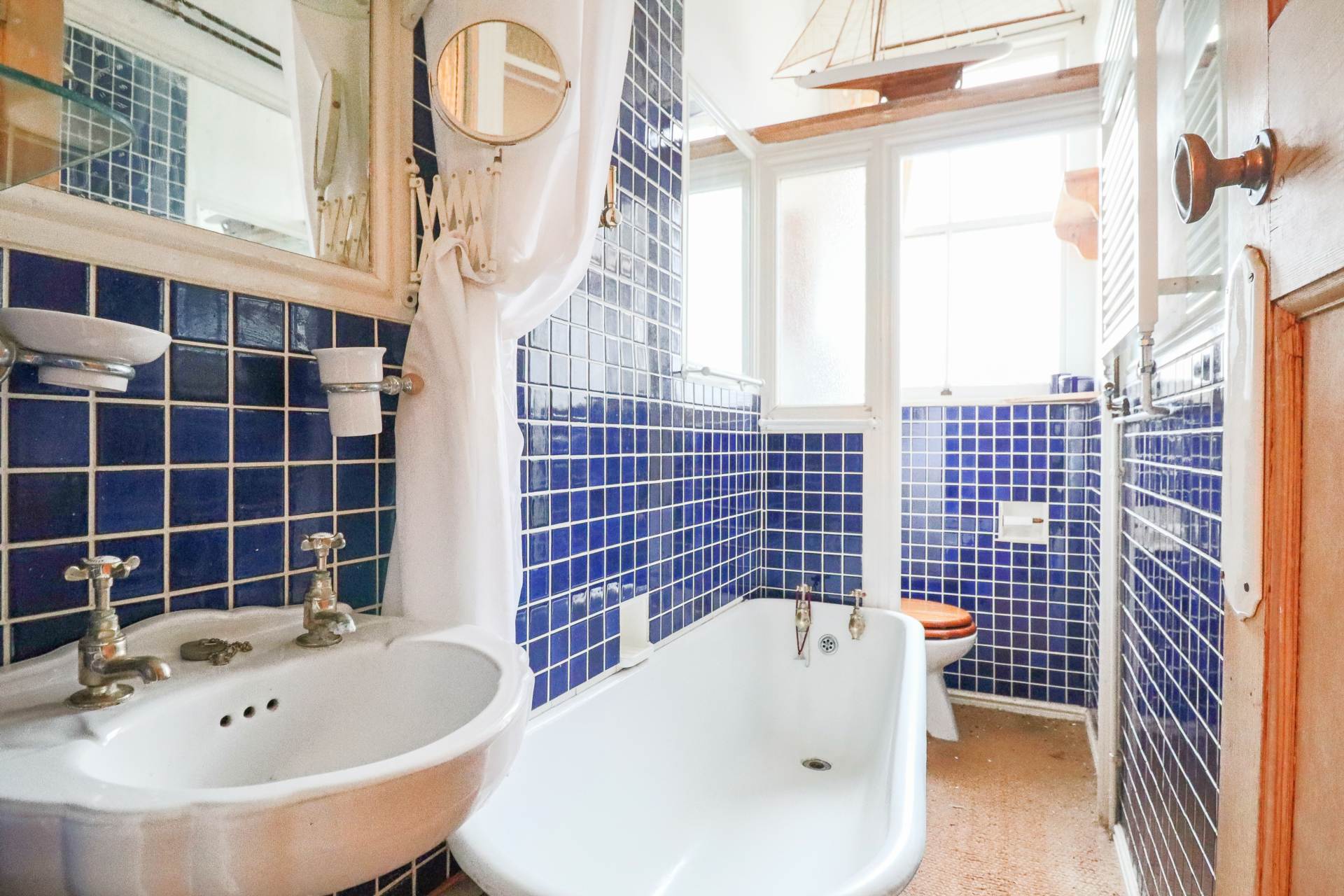 Southside Mansions, Hillside, Image 11