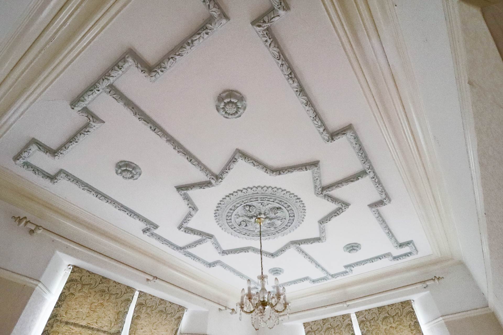 Southside Mansions, Hillside, Image 13