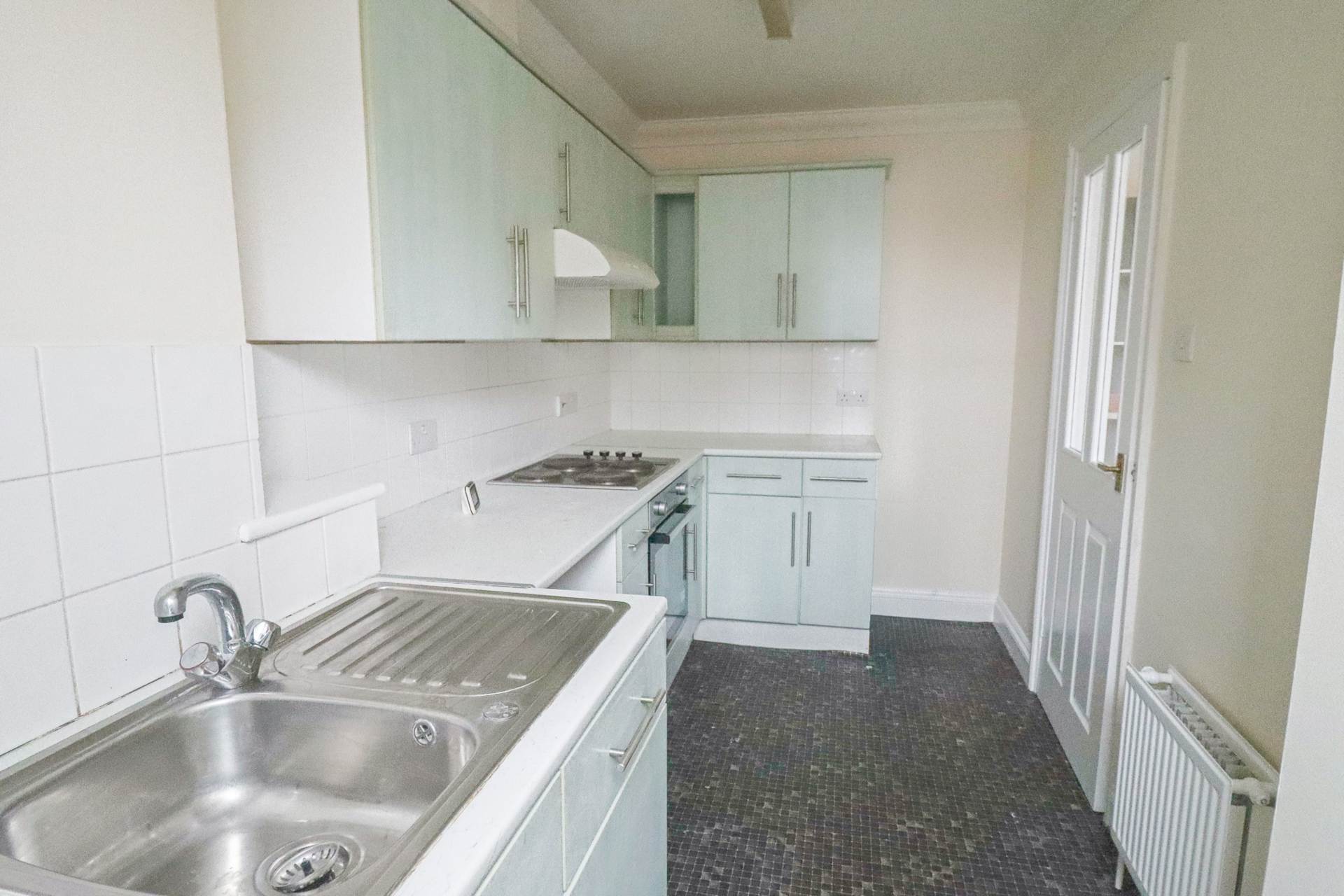 Moorland Road**Two Bedrooms**Ground Floor**Parking**Courtyard Garden**, Image 4