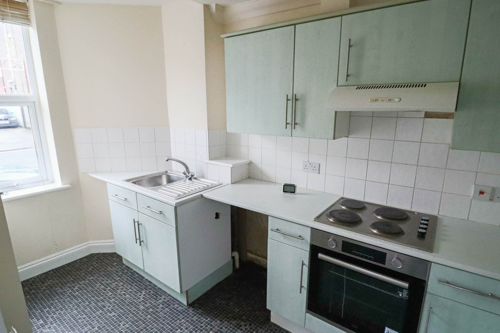 Moorland Road**Two Bedrooms**Ground Floor**Parking**Courtyard Garden**, Image 5