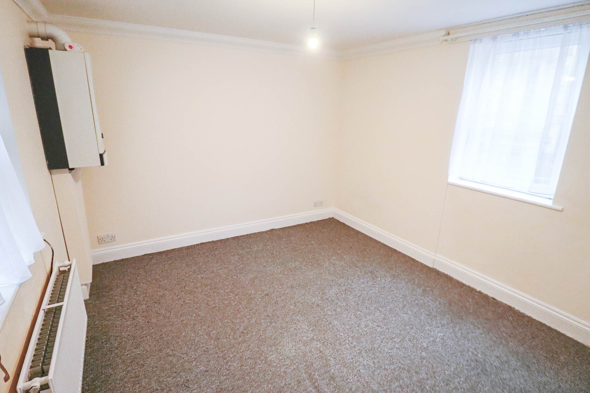Moorland Road**Two Bedrooms**Ground Floor**Parking**Courtyard Garden**, Image 7