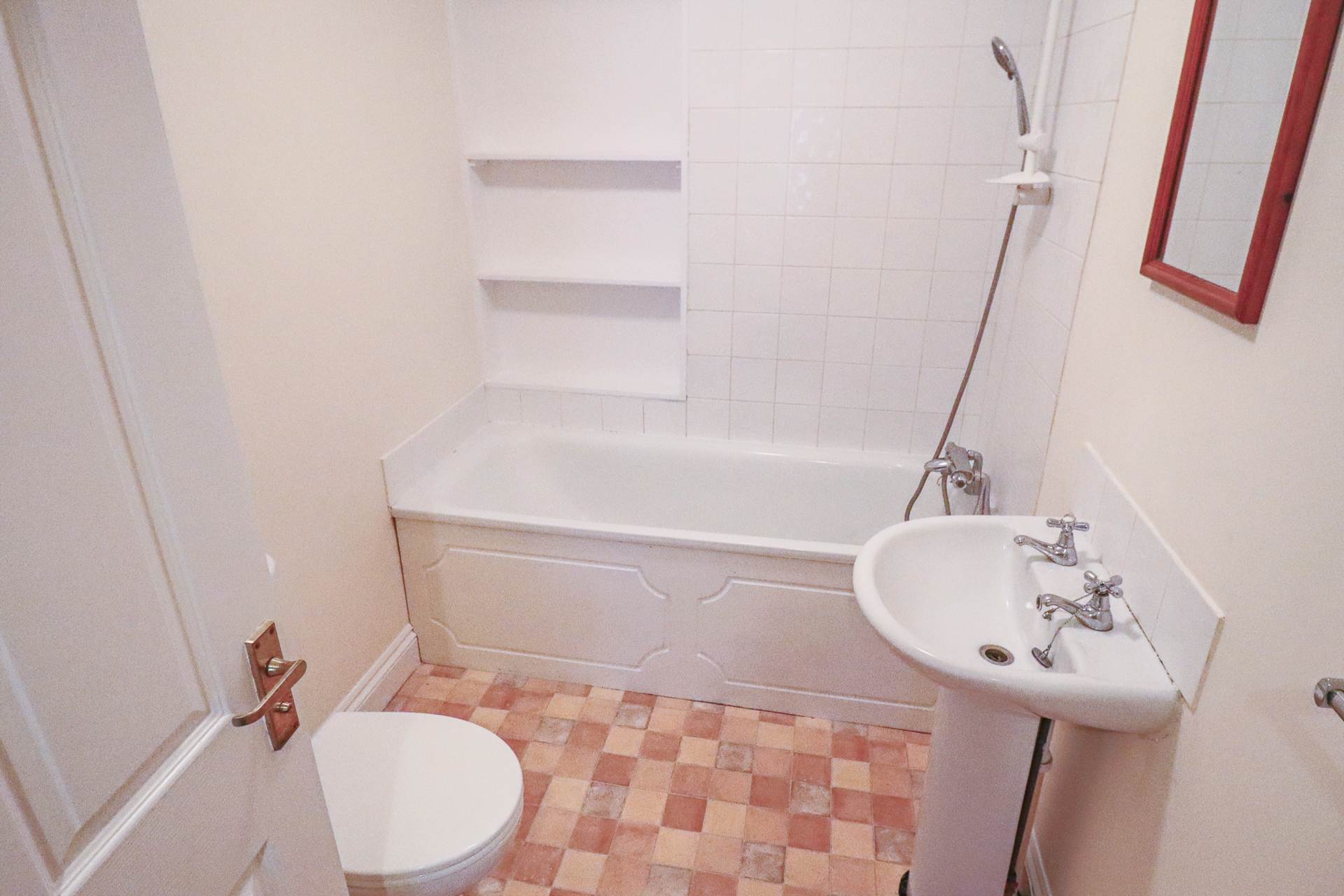 Moorland Road**Two Bedrooms**Ground Floor**Parking**Courtyard Garden**, Image 9