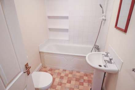 Moorland Road**Two Bedrooms**Ground Floor**Parking**Courtyard Garden**, Image 9