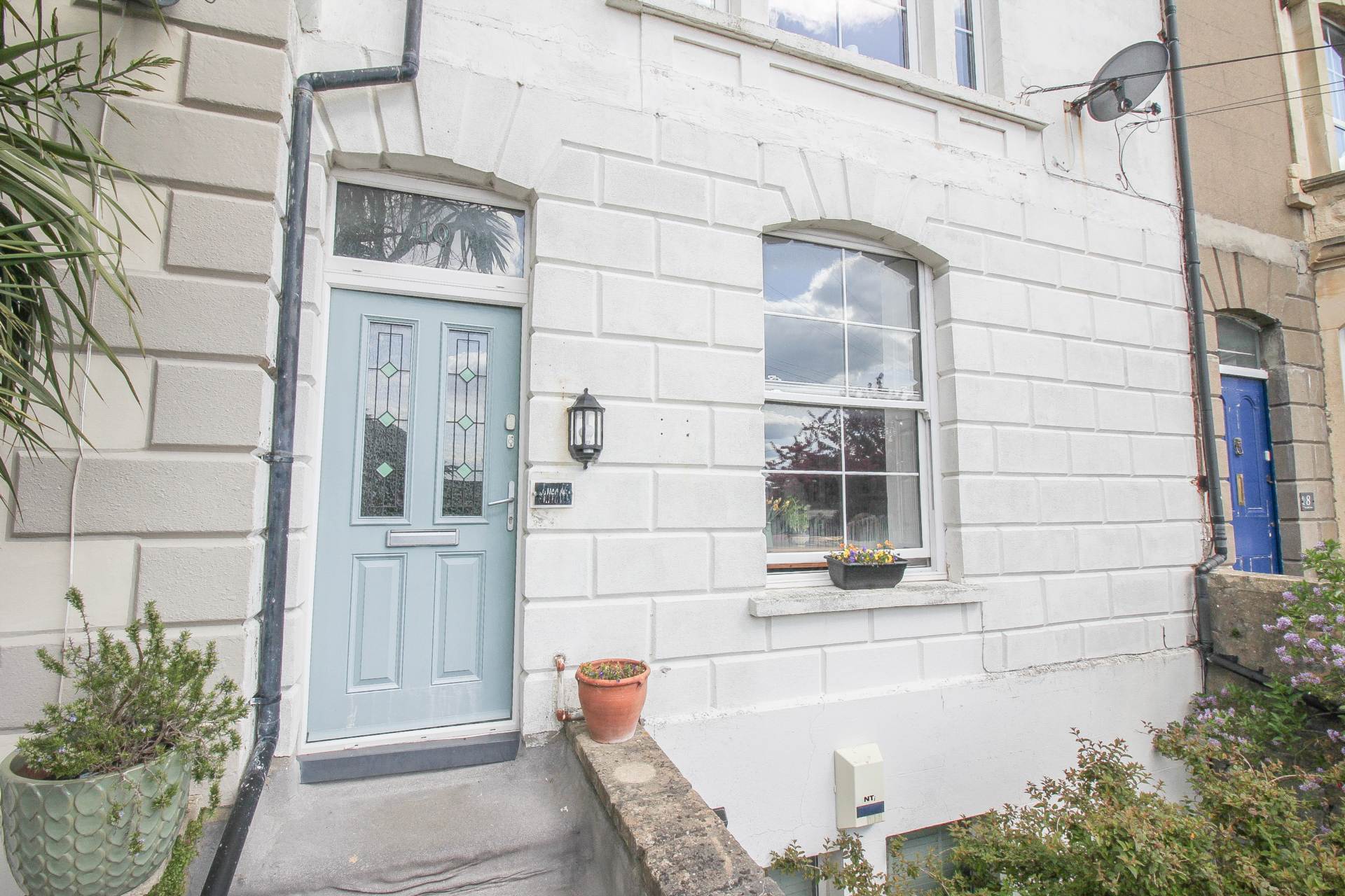 Montpelier**Charming Hall Floor Flat**Share of Freehold**Ideal Buy-to-Let/First time Buy**, Image 2