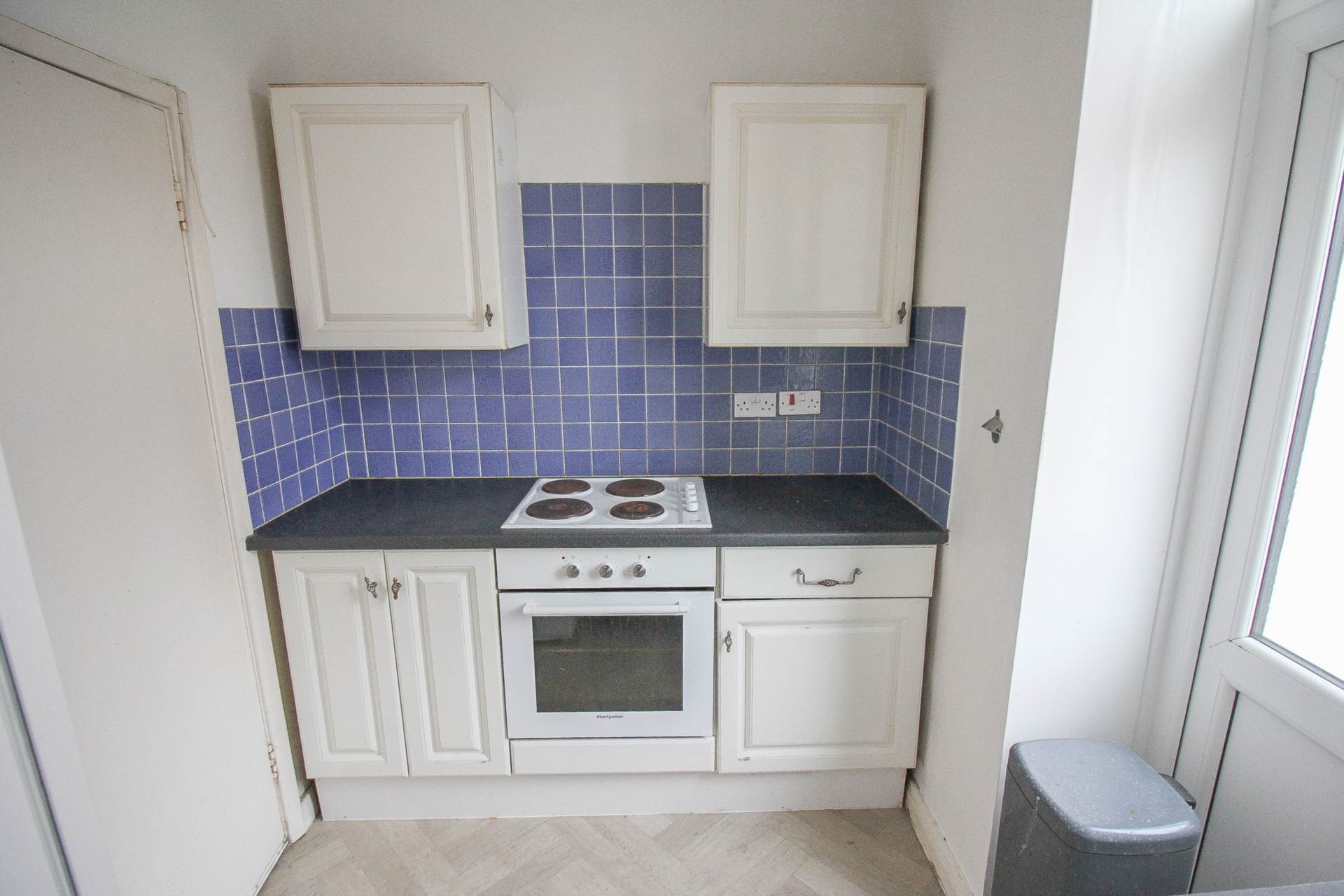 Central Location**Two Bedrooms**Office**A Little updating Required**Ideal Buy to Let**, Image 3