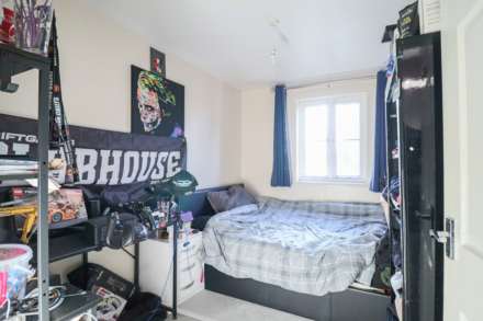 Kensington, Stormont Court - Superb First Time Buy, Image 10