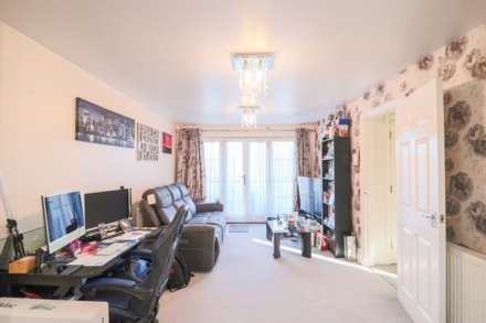 Kensington, Stormont Court - Superb First Time Buy, Image 2