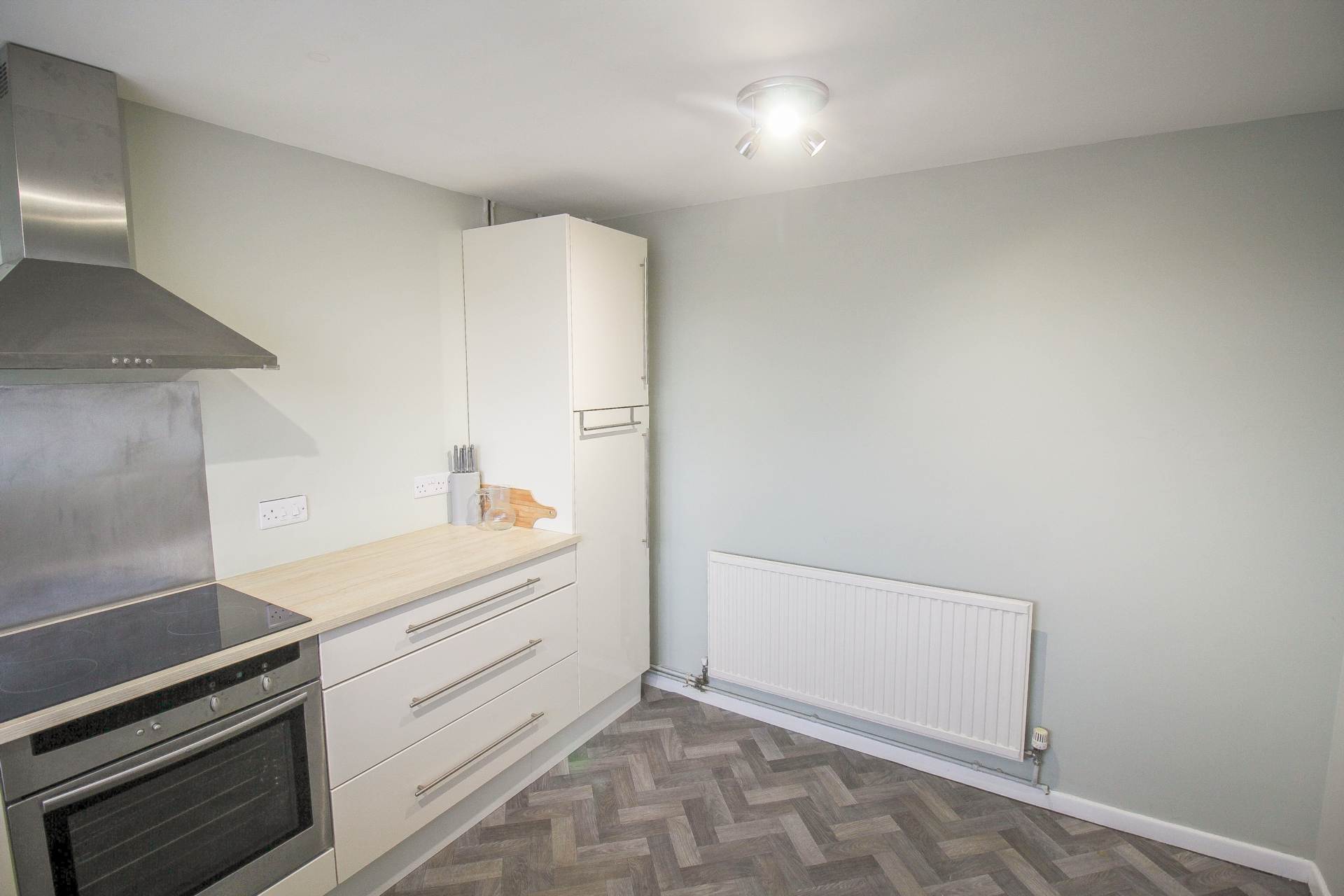 Weston Outskirts**Very Well Presented**Close to Hospital**Two Double Bedrooms**, Image 7